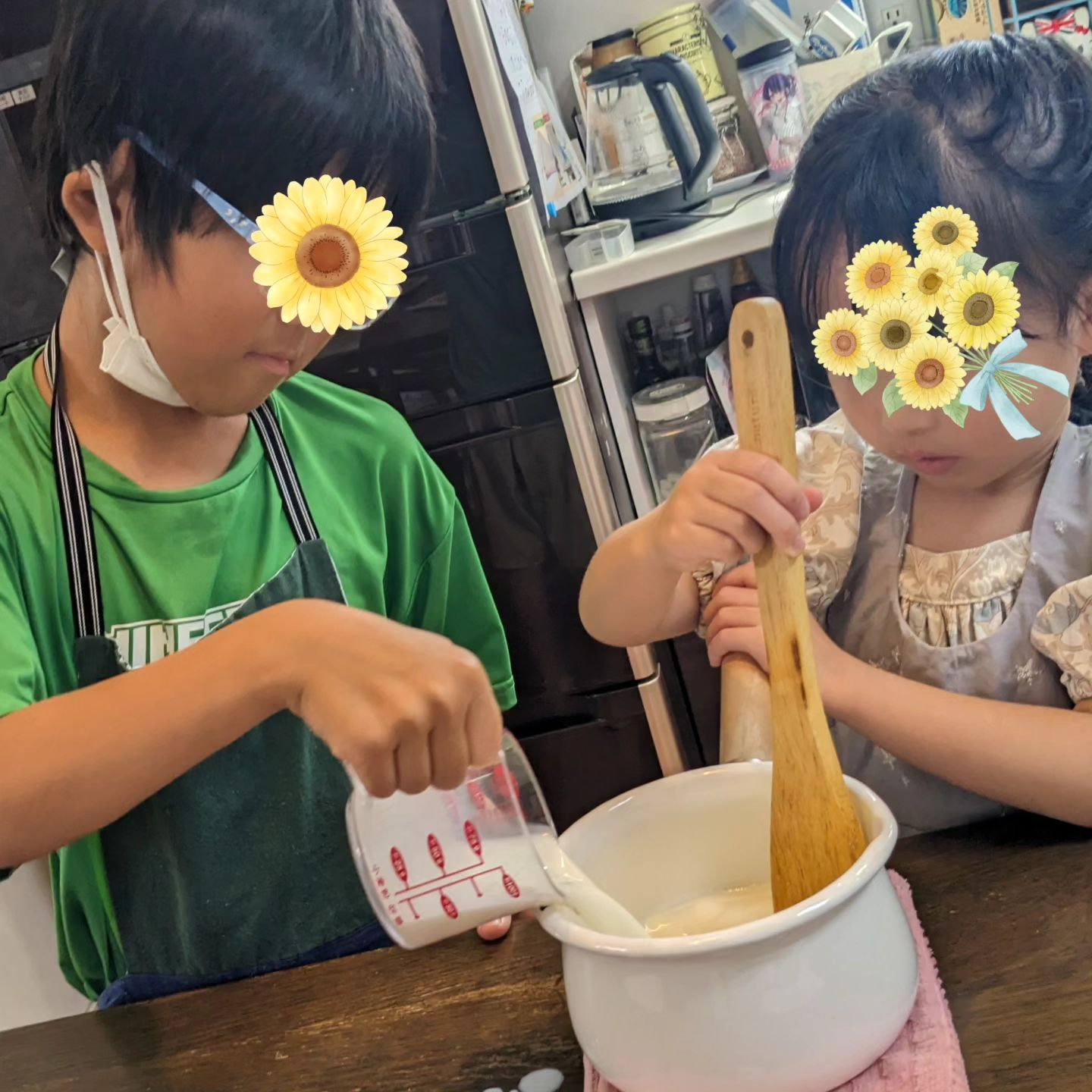 今日は子どもおやつ作り教室で「ミルク寒天ケーキ」を作りました...