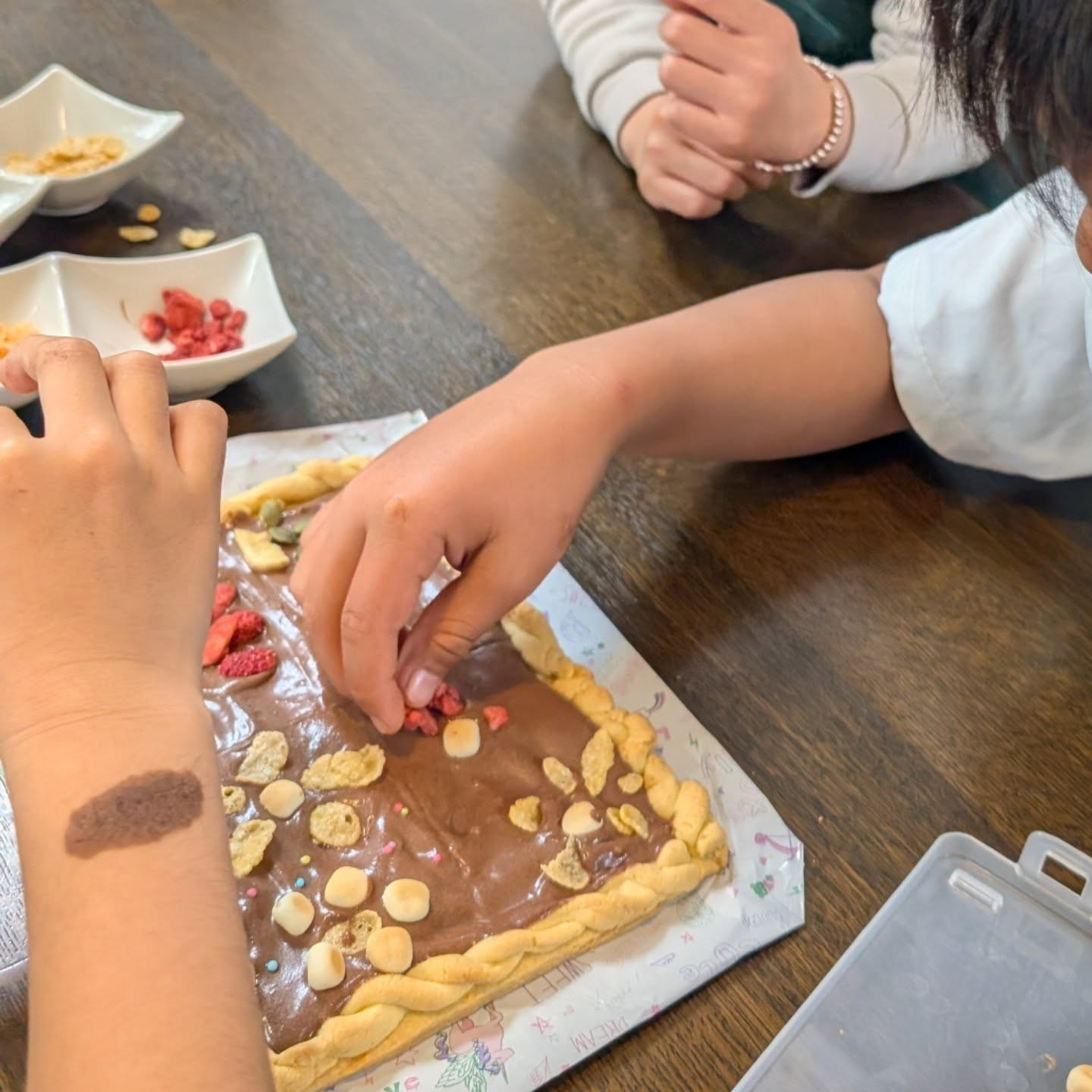 今日は新しい試みで、子ども料理教室を開催しました💡イースター...