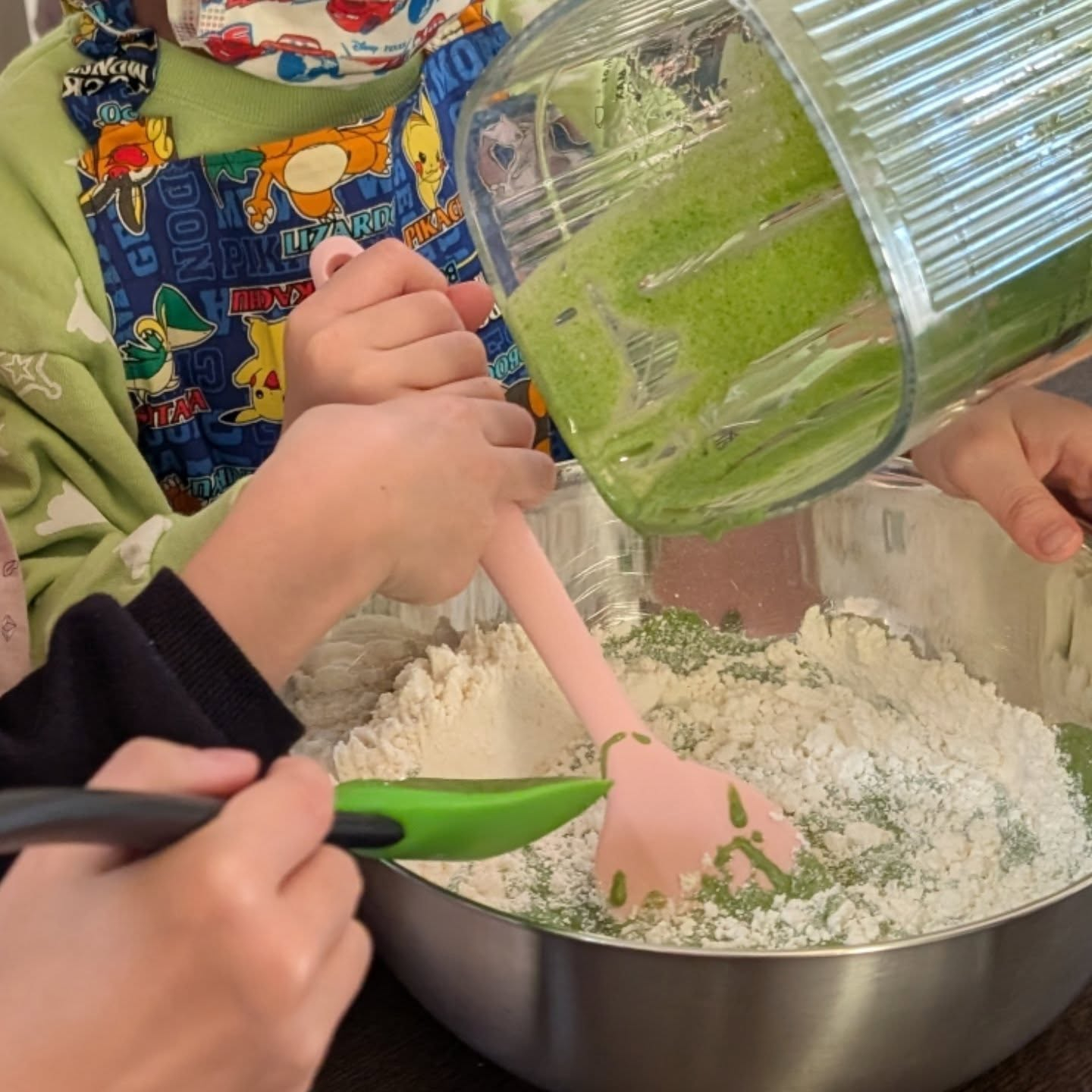 昨日は、冬休みおやつ教室の最終日で「ほうれん草とバナナの焼き...