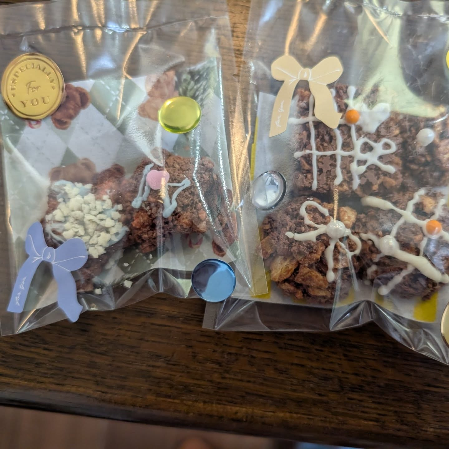 2月11日はバレンタイン特別教室で、『チョコクランチ』と『絞...