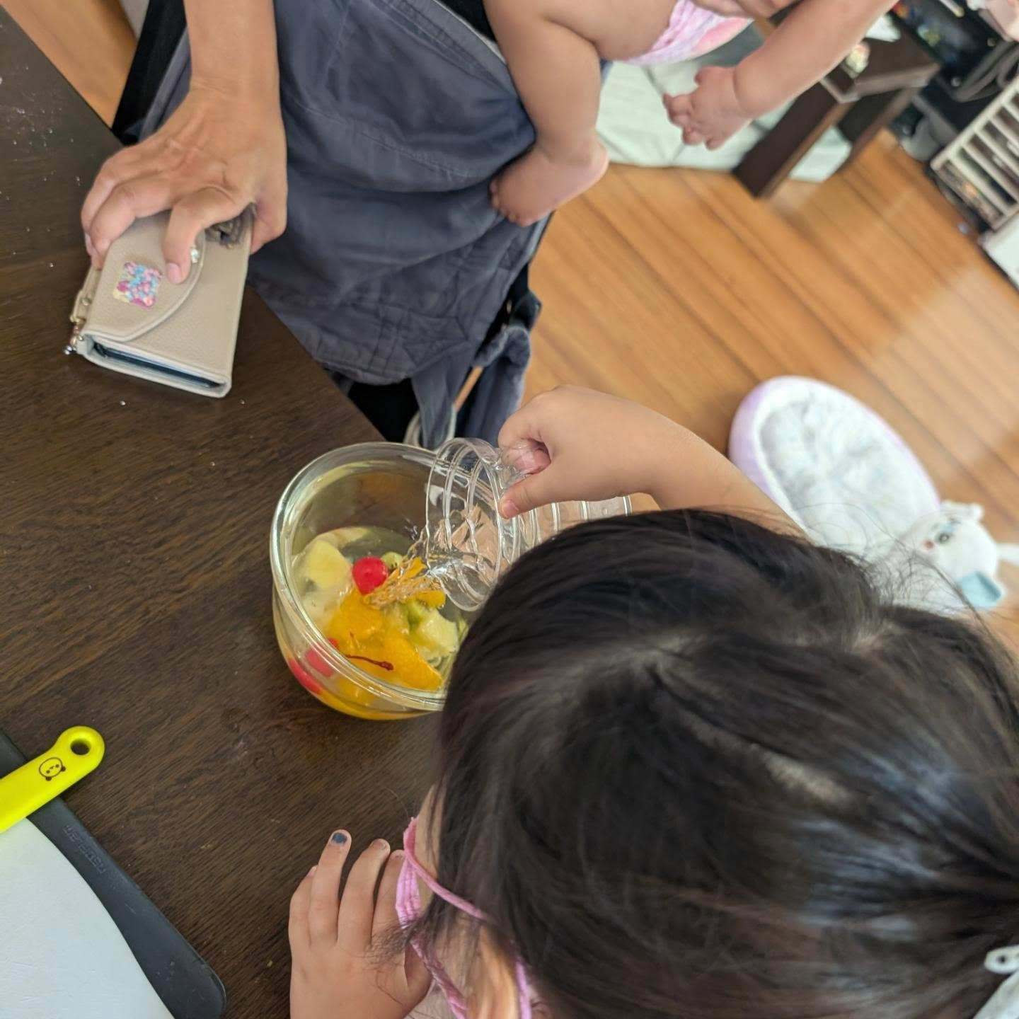 ５日は子どもおやつ作り教室でフルーツポンチを作りました🥝